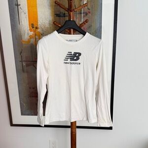 New Balance Women’s Long Sleeve Tee